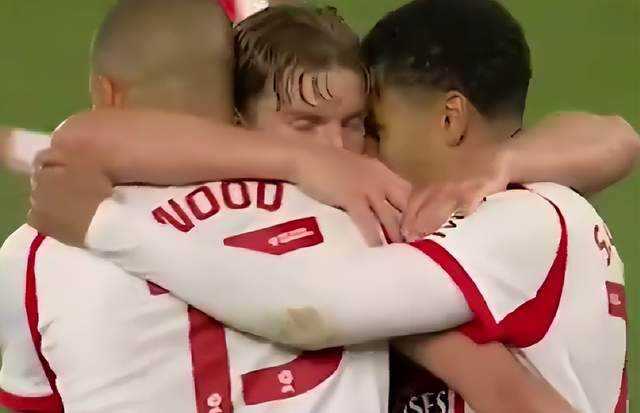 附加赛决赛2强出炉！南安普顿2-1后决战赫尔城：胜者回英超分1亿